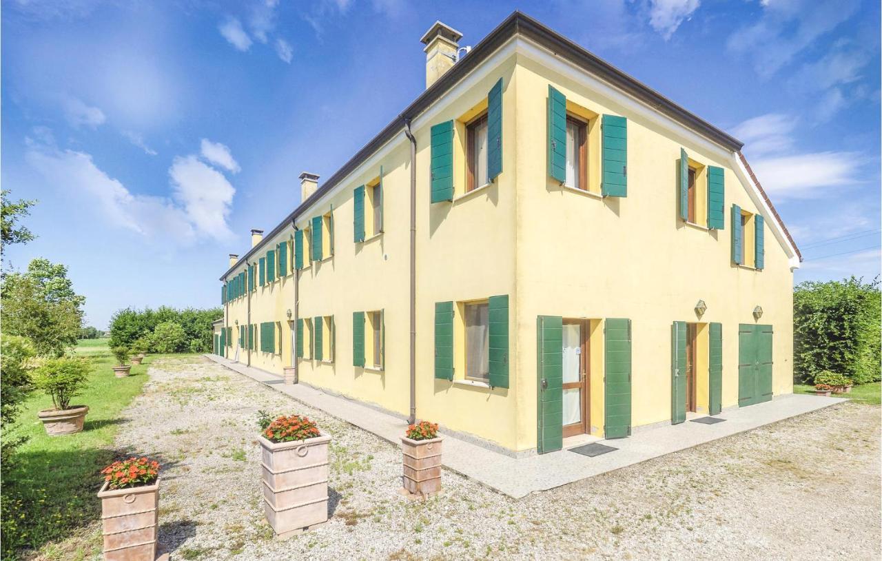 Awesome Home In Ariano Nel Polesine With Kitchen San Basilio Exterior foto